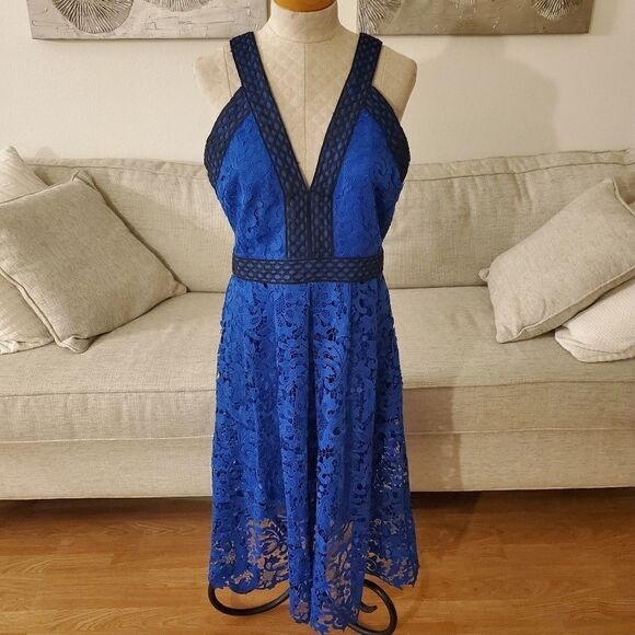 Adelyn Rae Crochet Lace V-Neck Dress - Picture 4 of 14